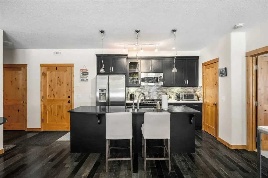 2100A Stewart Creek Drive, #102