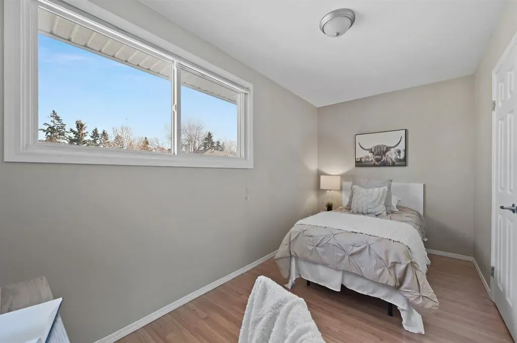 571 Killarney Glen Court SW