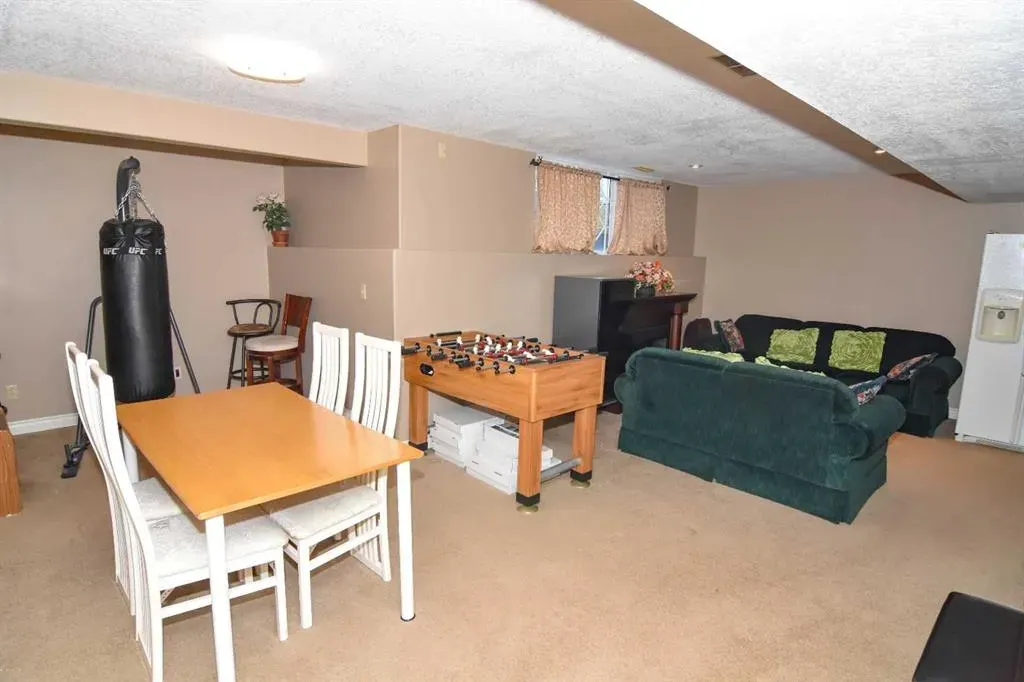 107 Panatella Close NW