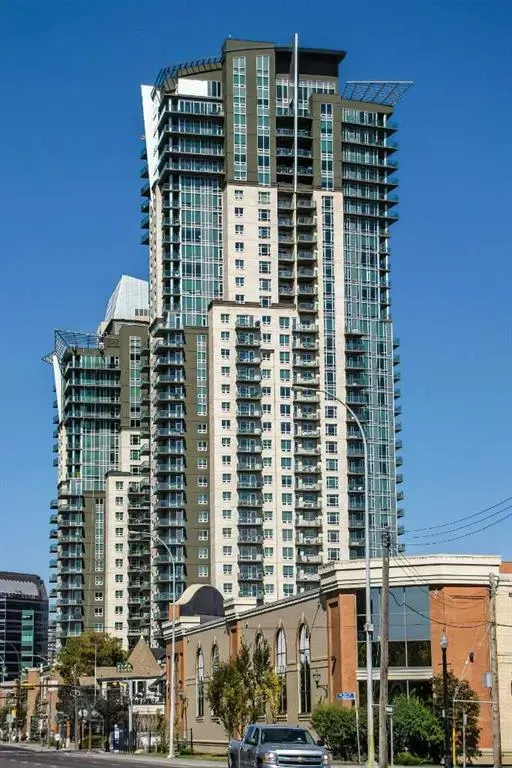 210 15 Avenue SE, #2010