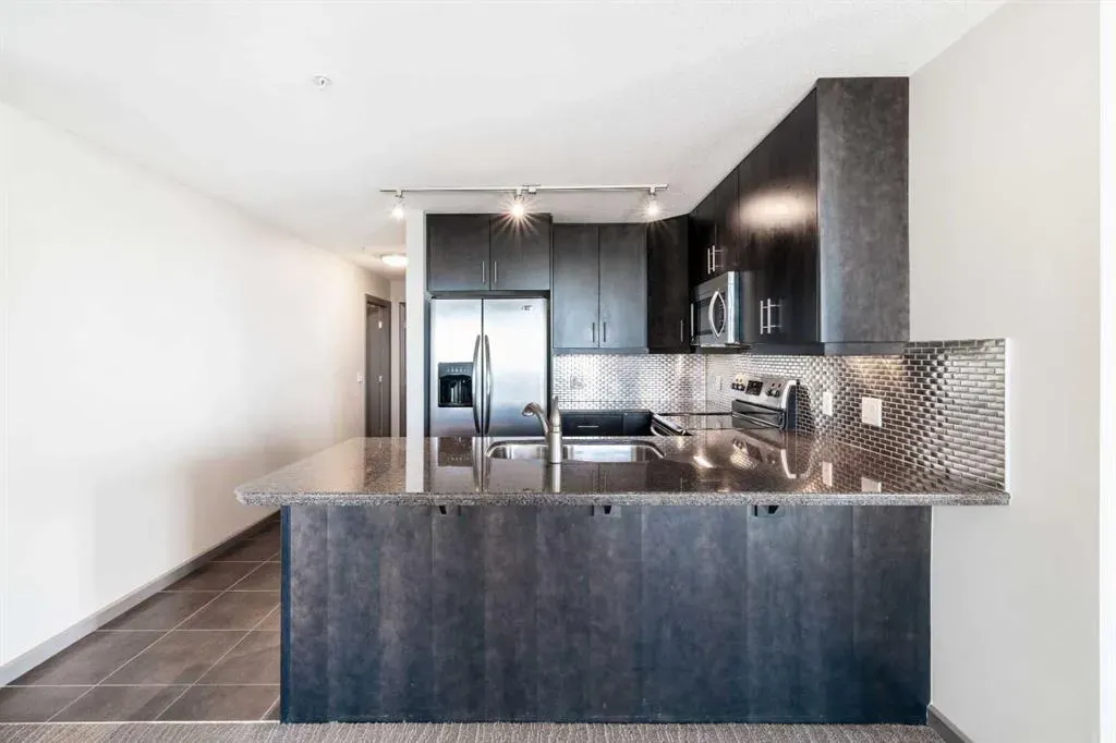 210 15 Avenue SE, #2010