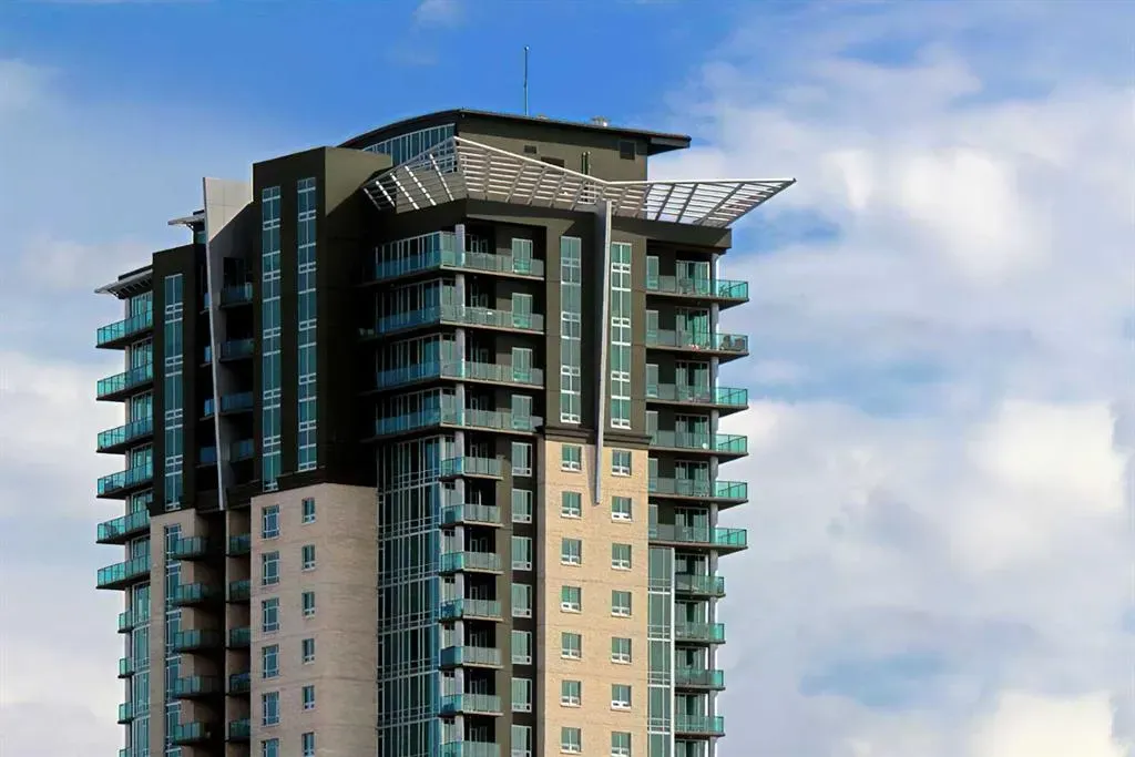 210 15 Avenue SE, #2010