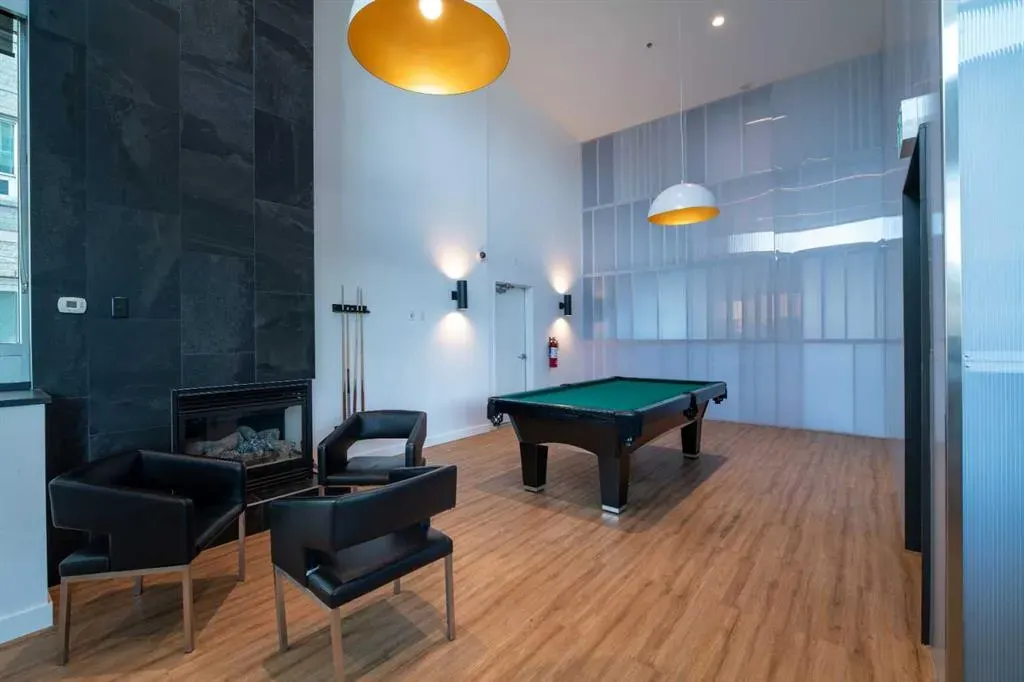 210 15 Avenue SE, #2010