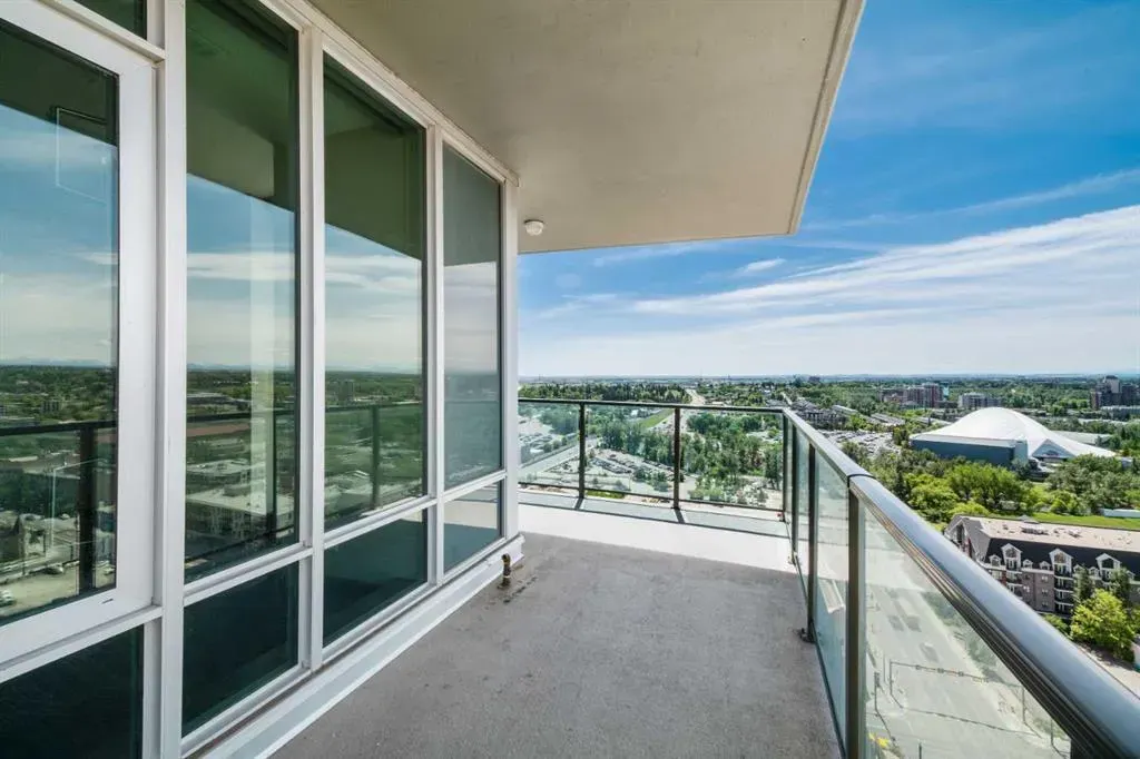 210 15 Avenue SE, #2010