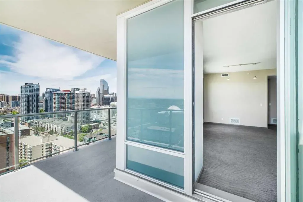 210 15 Avenue SE, #2010