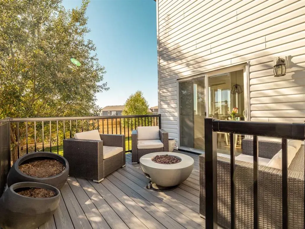 22 Prairie Sunset Ave