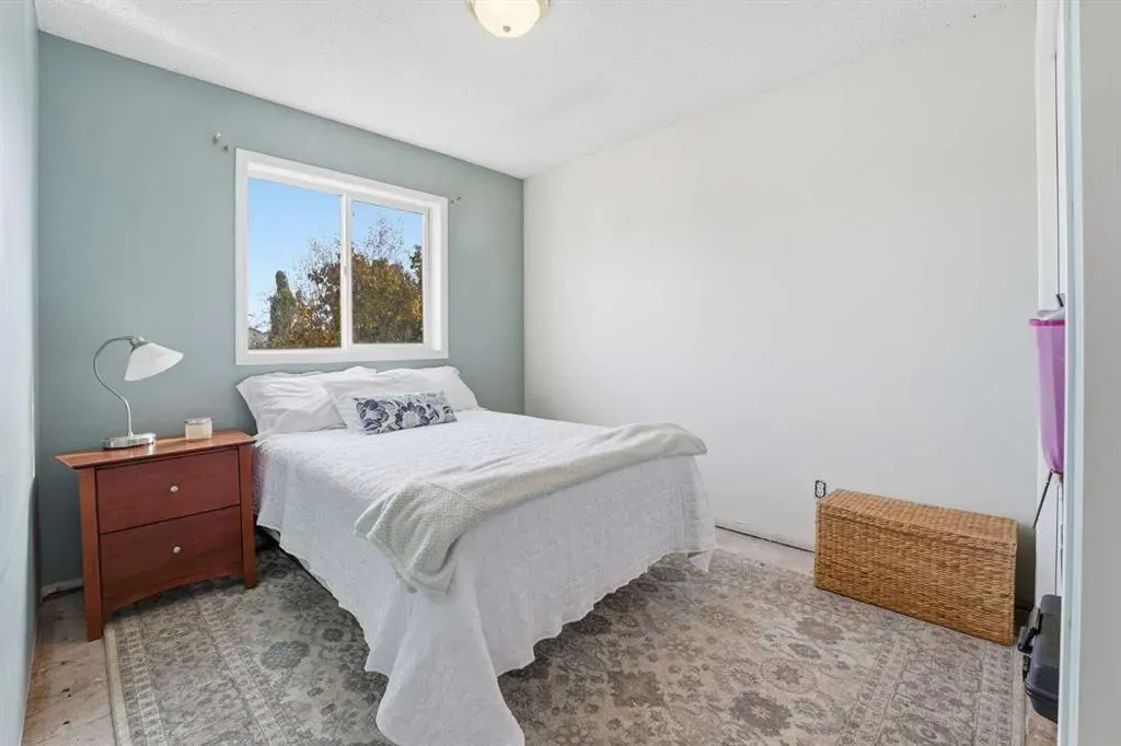 48 Tuscany Valley Lane NW