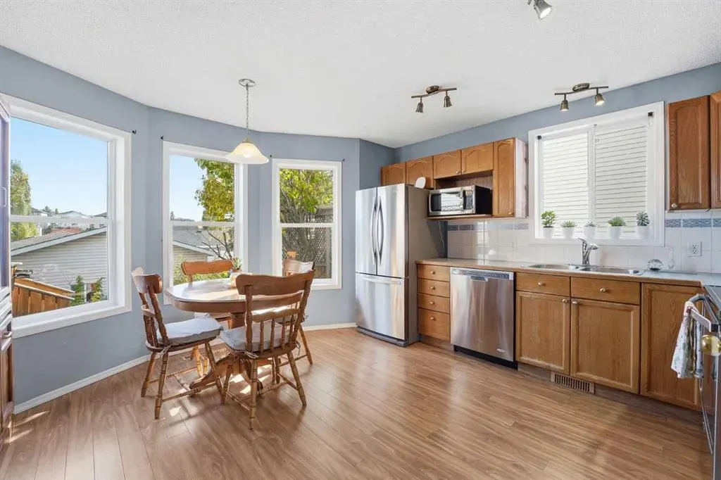 48 Tuscany Valley Lane NW