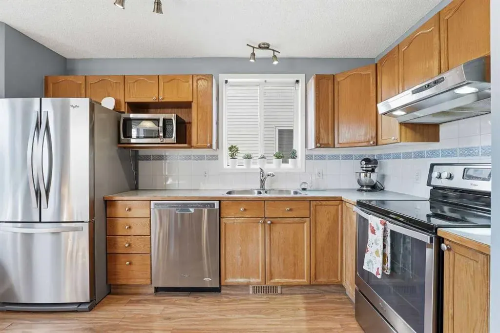 48 Tuscany Valley Lane NW