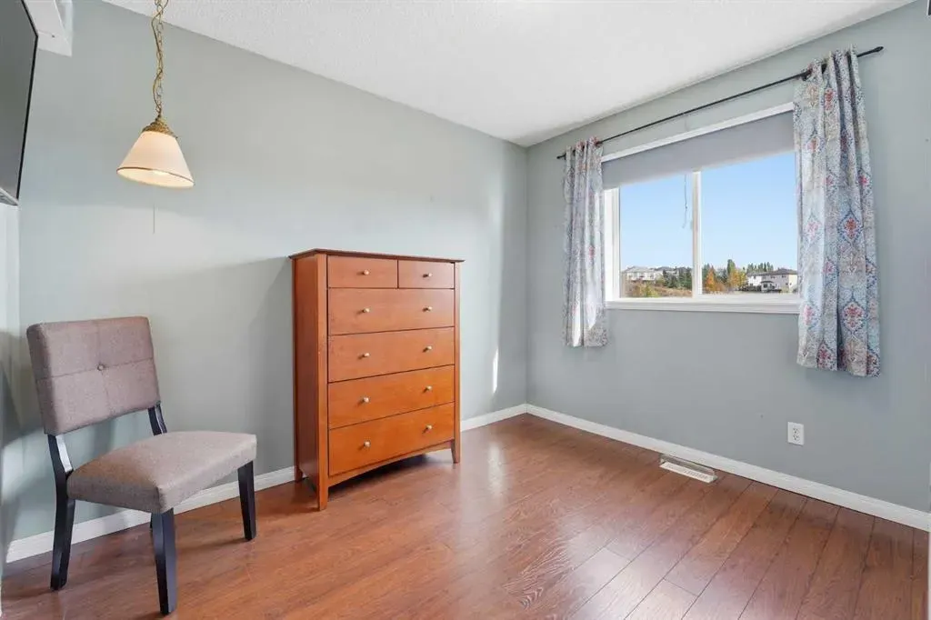 48 Tuscany Valley Lane NW