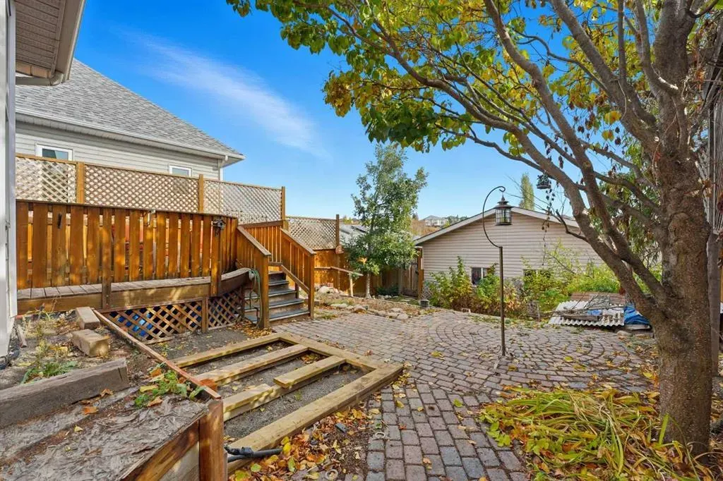 48 Tuscany Valley Lane NW