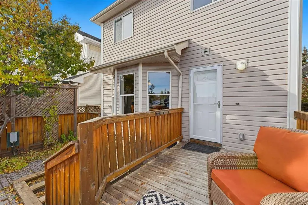 48 Tuscany Valley Lane NW