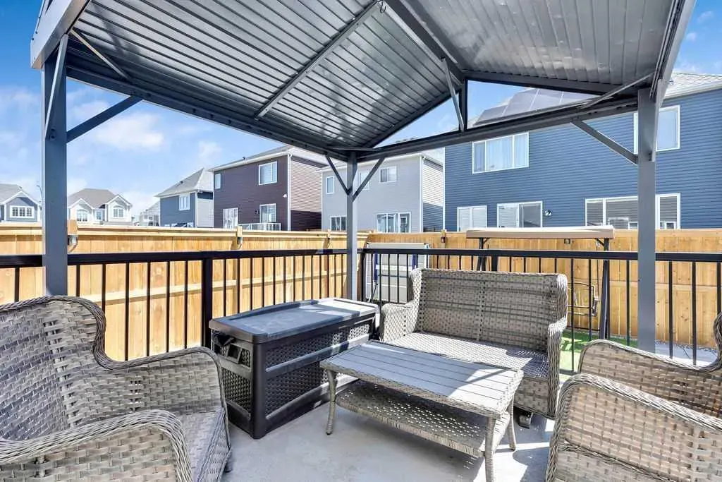 165 Carrington Close NW