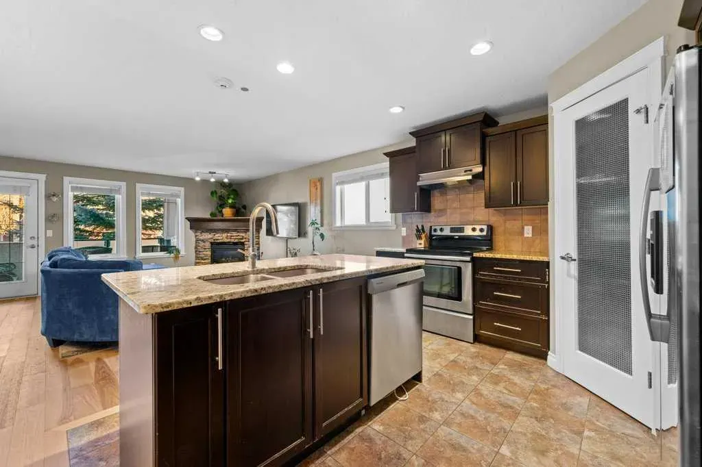 1920 26 Street SW, #201