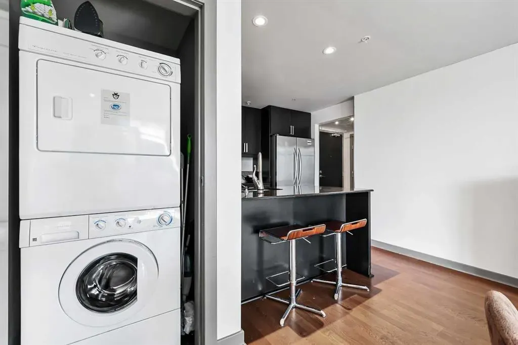 888 4 Avenue SW, #1708