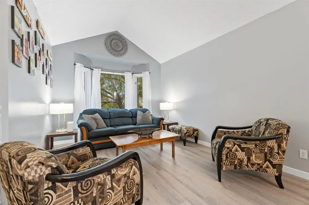 9 Hunters Mews