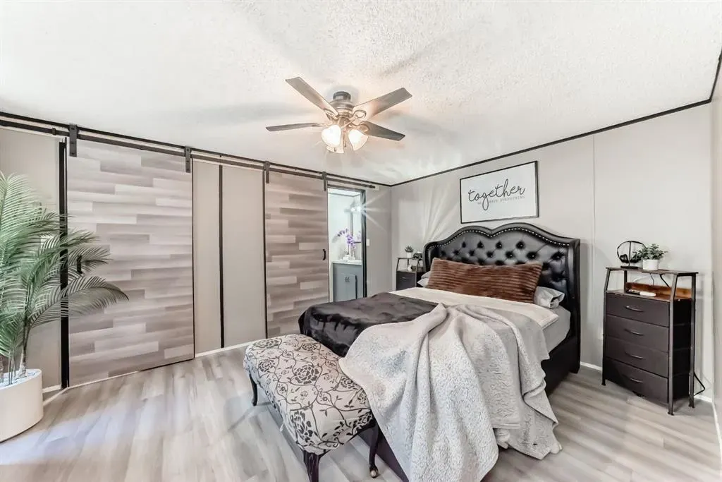 119 Home Bay SE