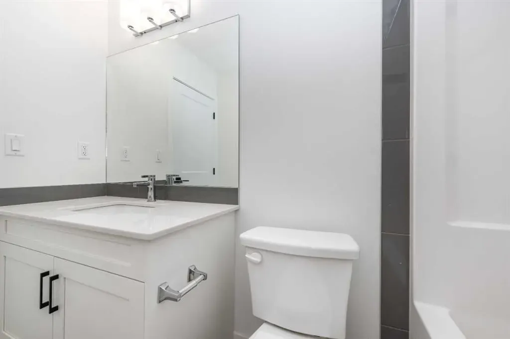 200 Seton Circle SE, #1105