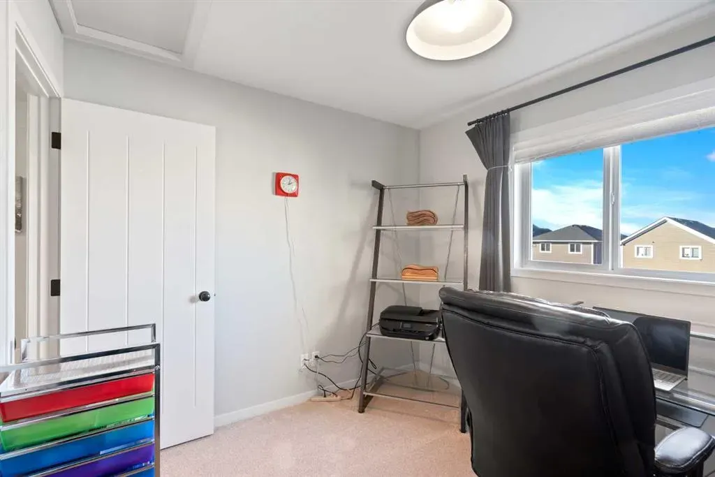 219 River Heights Green