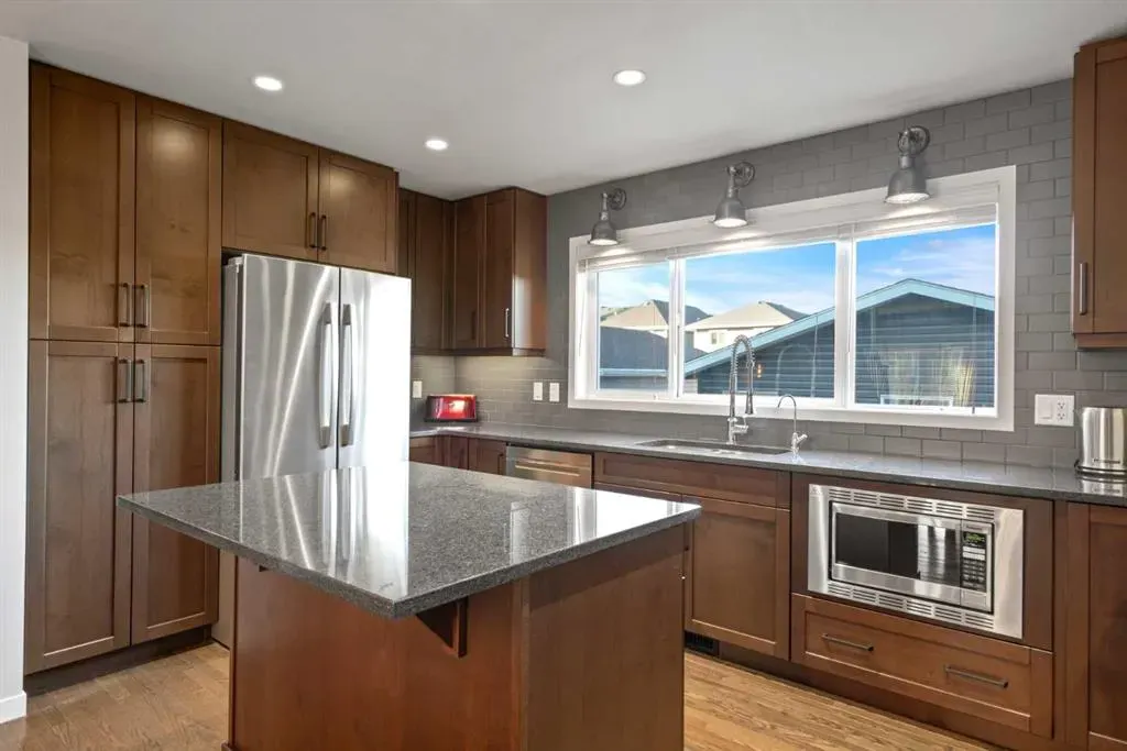 219 River Heights Green