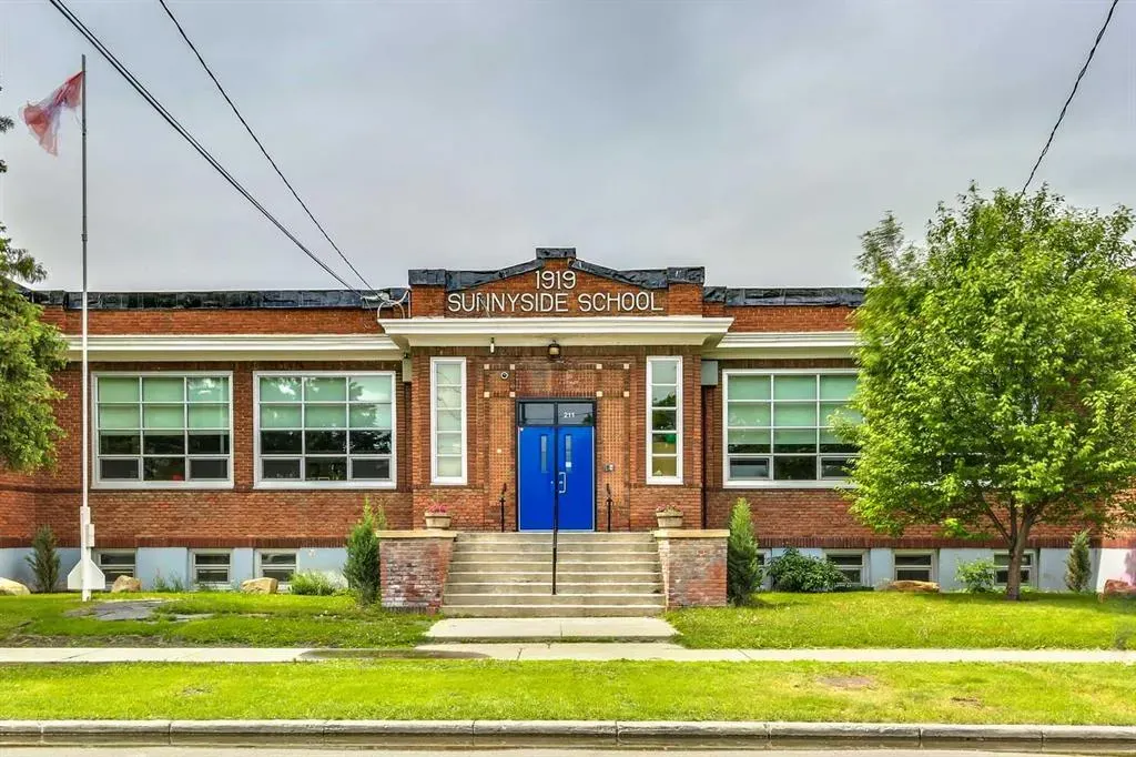 630 10 Street NW, #307