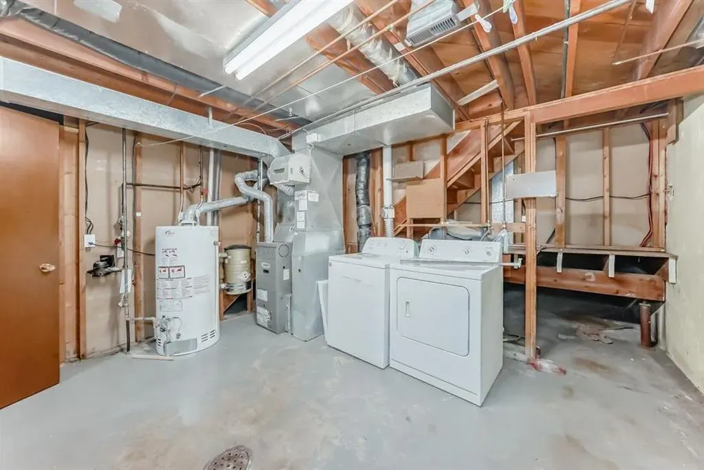 6525 & 6527 58 Street NW