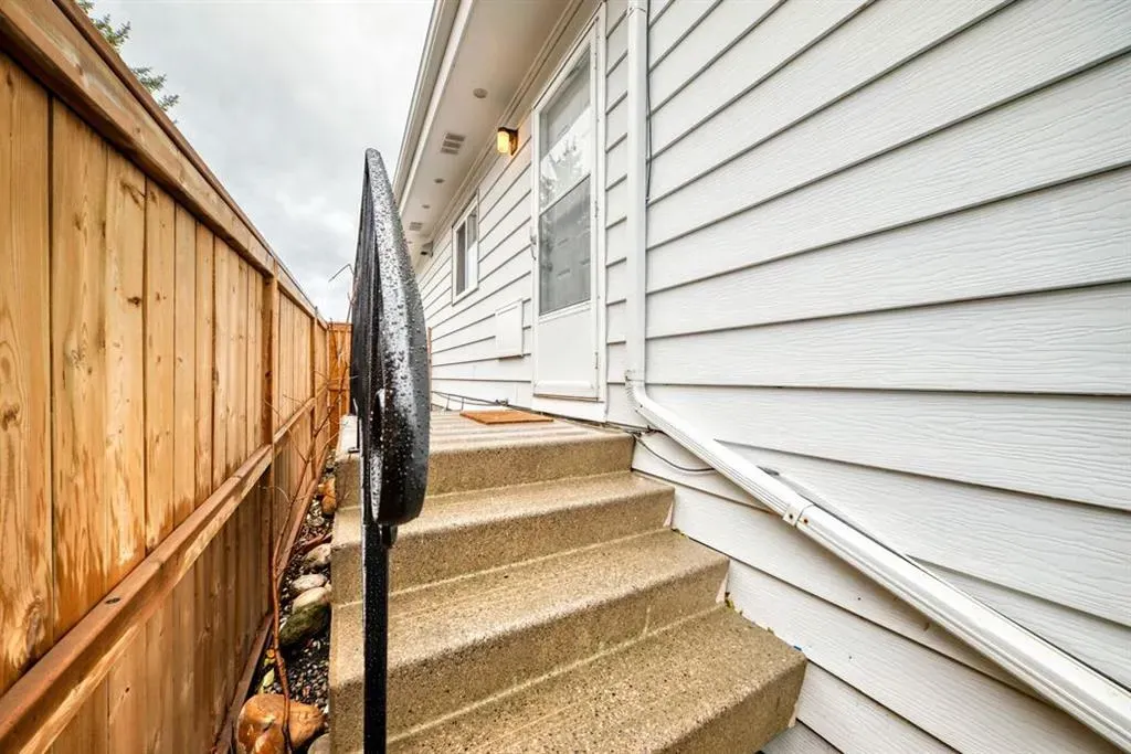 6525 & 6527 58 Street NW