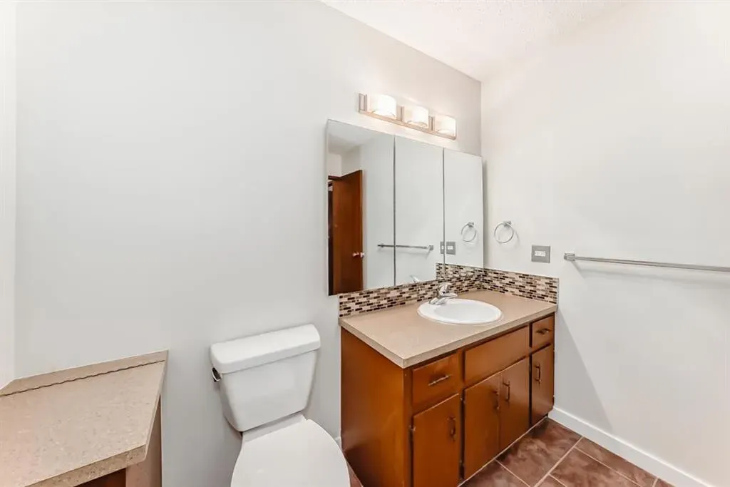 6525 & 6527 58 Street NW