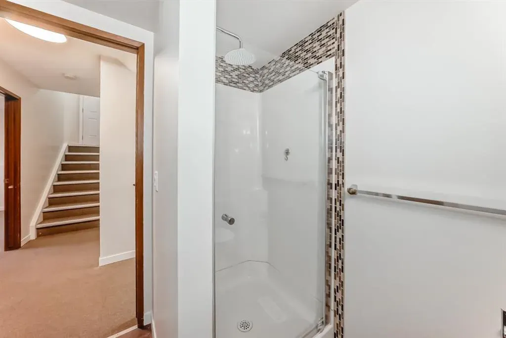 6525 & 6527 58 Street NW