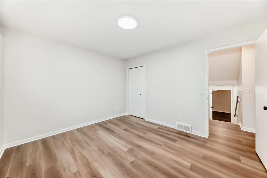 6525 & 6527 58 Street NW