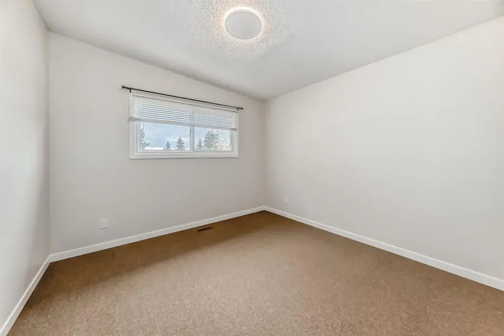 6525 & 6527 58 Street NW