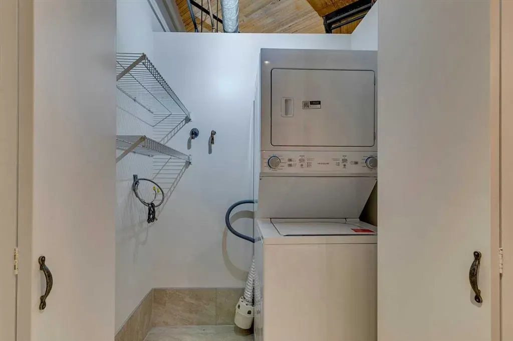 535 10 Avenue SW, #204