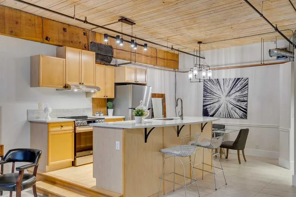 535 10 Avenue SW, #204