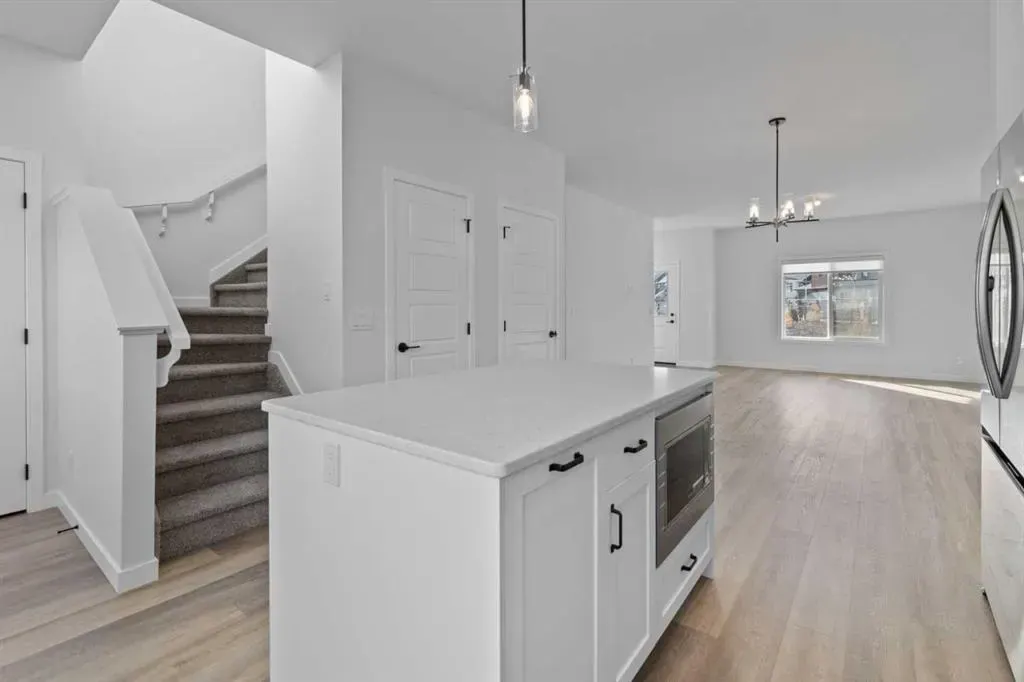 994 Chinook Winds Meadow SW