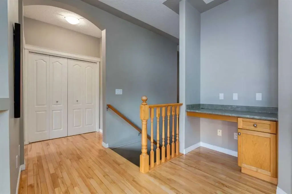 105 Rocky Vista Terrace NW