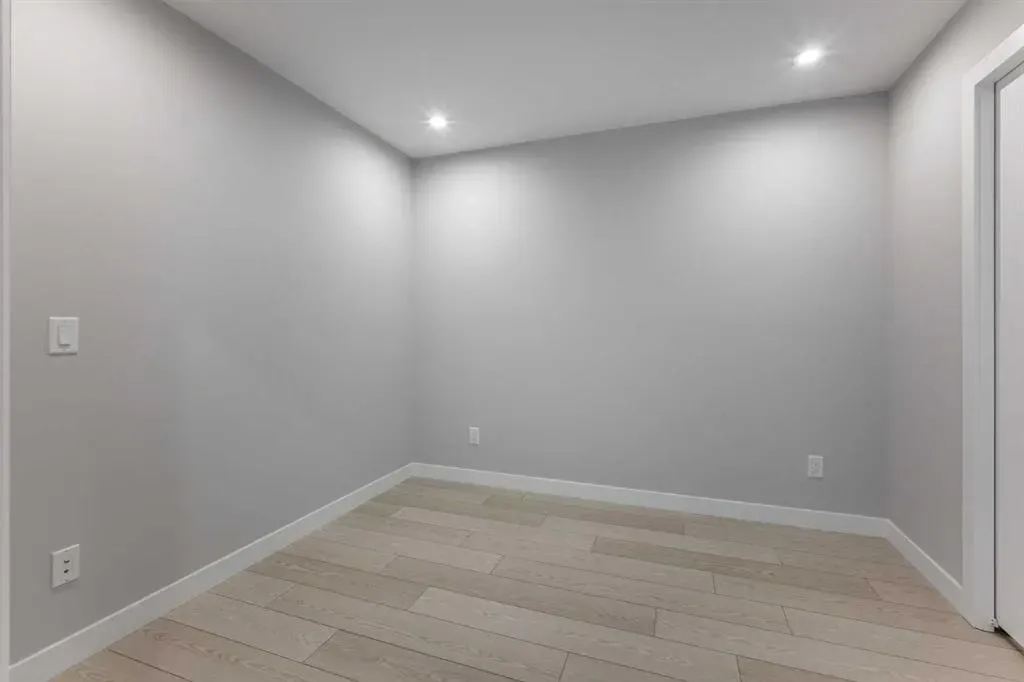 110 18A Street NW, #308