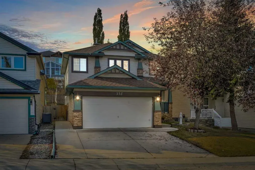 338 Panamount Drive NW