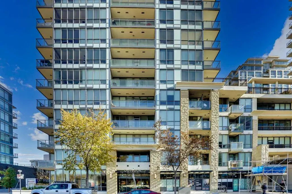 128 2 Street SW, #205