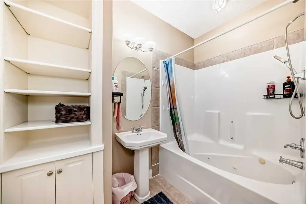 29 Simcoe Gate SW