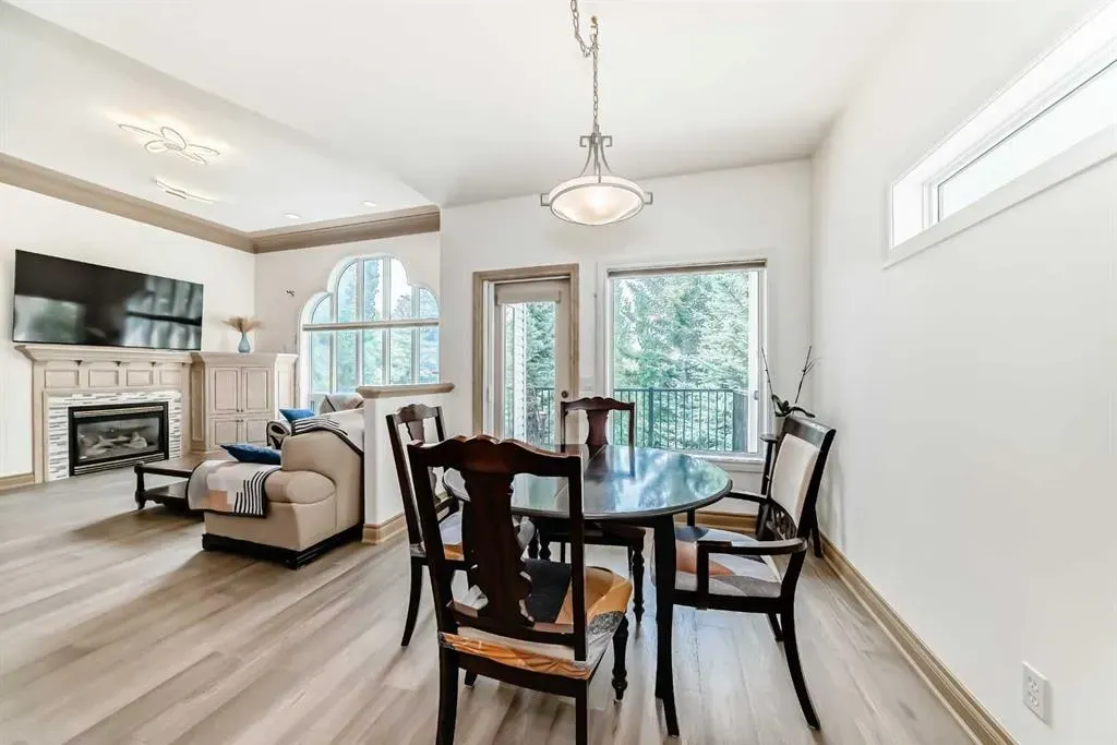 29 Simcoe Gate SW