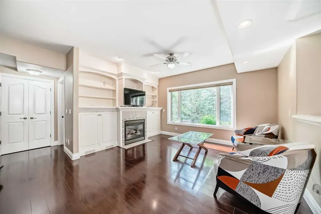 29 Simcoe Gate SW