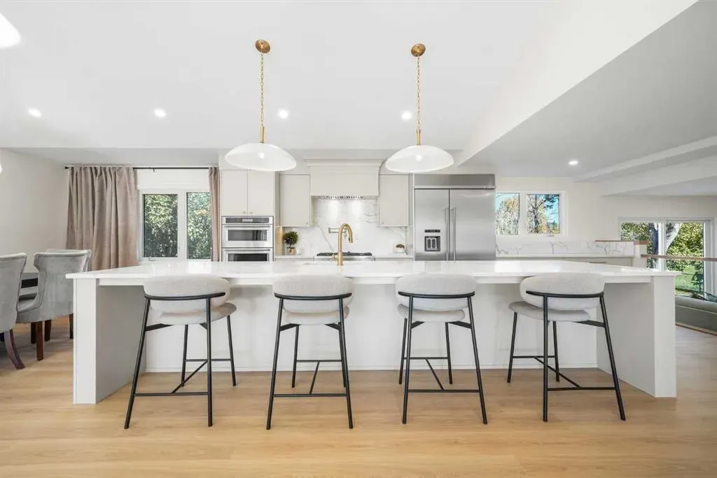 1016 Mapleglade Drive SE