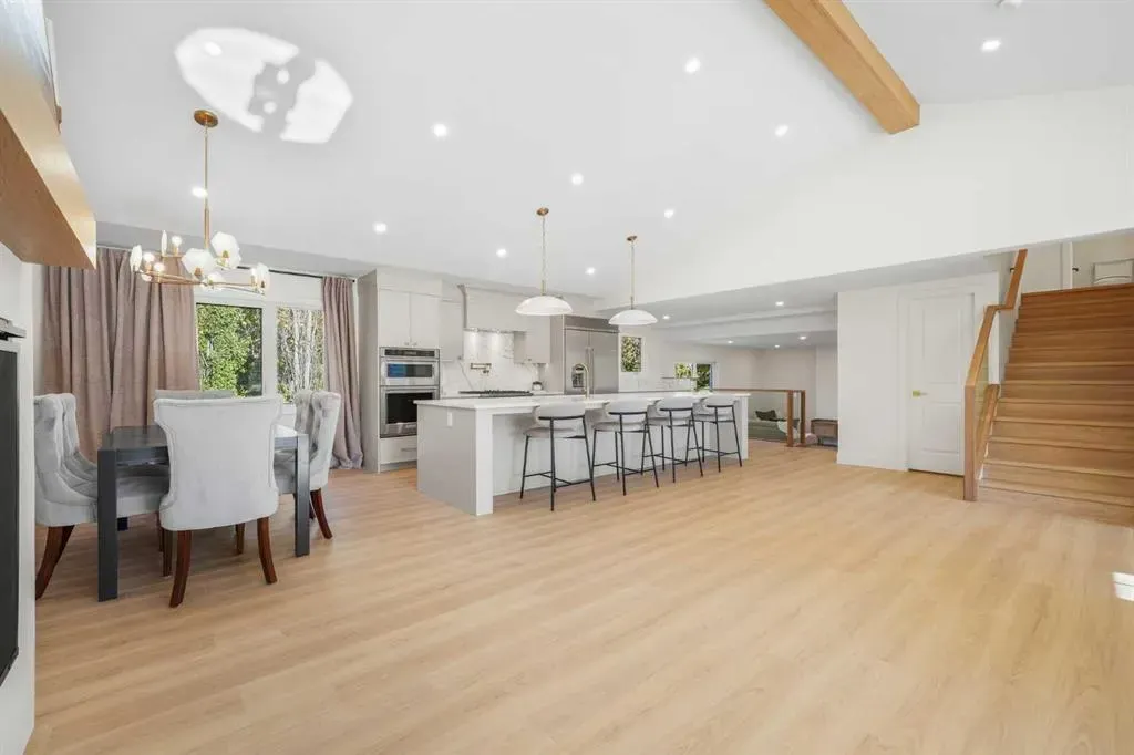 1016 Mapleglade Drive SE