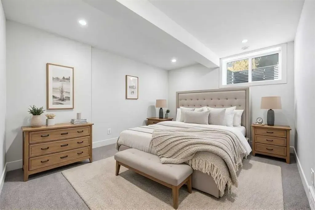 1016 Mapleglade Drive SE