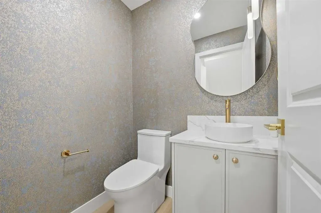 1016 Mapleglade Drive SE