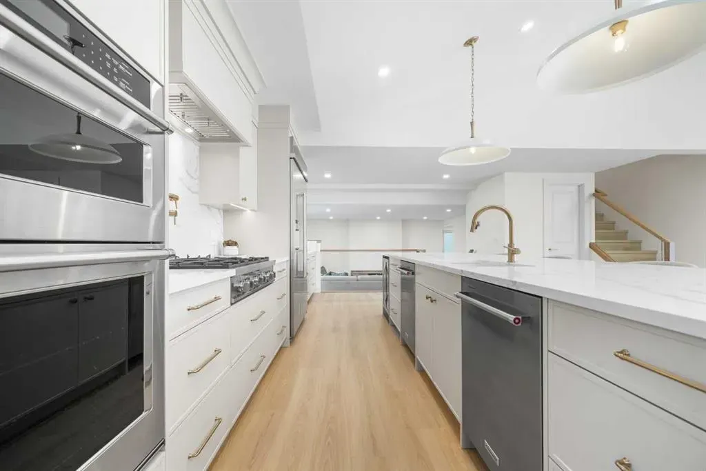 1016 Mapleglade Drive SE