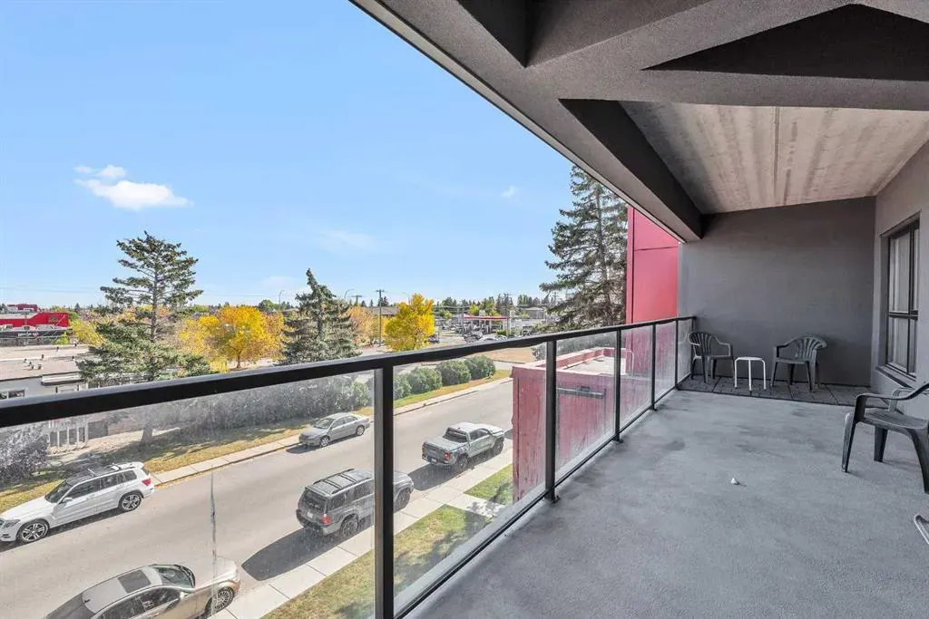 1629 38 Street SW, #206