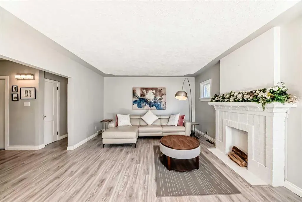 614 Centre A Street NW