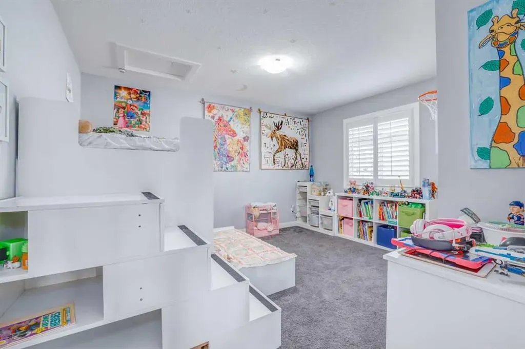 24 Mount Rae Terrace