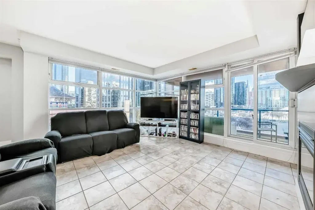 205 Riverfront Avenue SW, #509